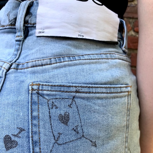 INCREDIBLE high waisted jeans by Urban outfitters. - Picture 4 of 4